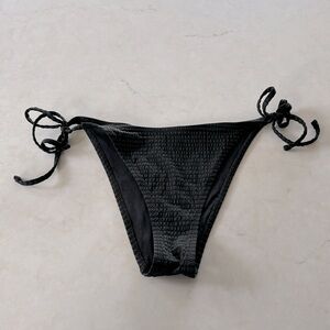 NWOT H&M Black high rise bikini bottom size 4